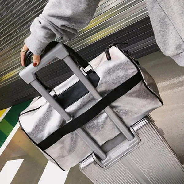 sac weekend homme en argent